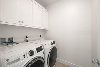 Building Photo - 239 Yerba