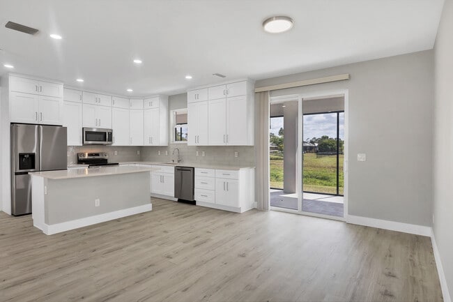 Building Photo - 11044 Pinot Dr