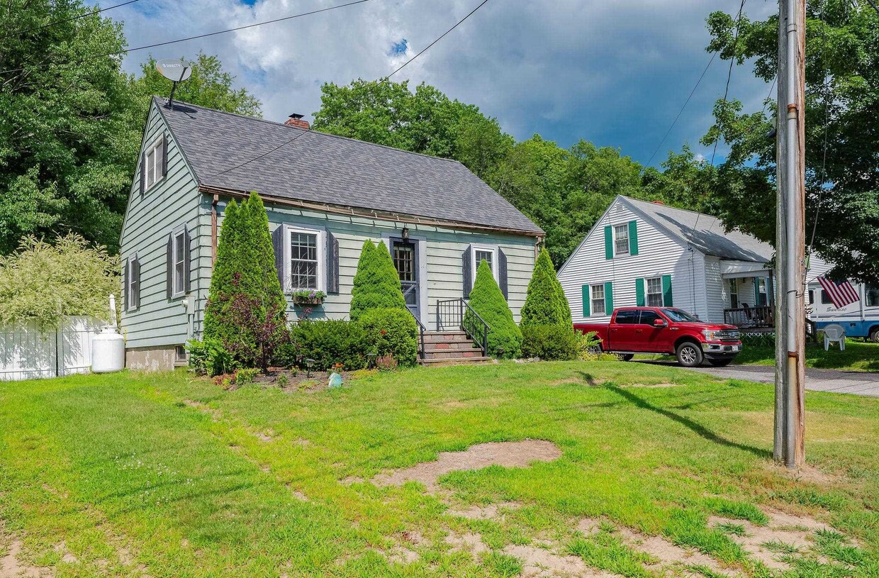 Primary Photo - 16 Parent St