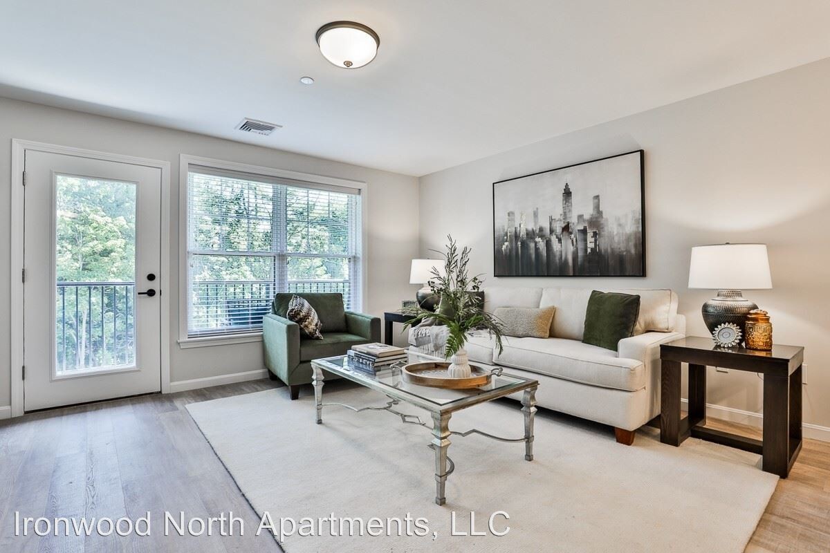 Foto principal - 167 Fairmount Ave
