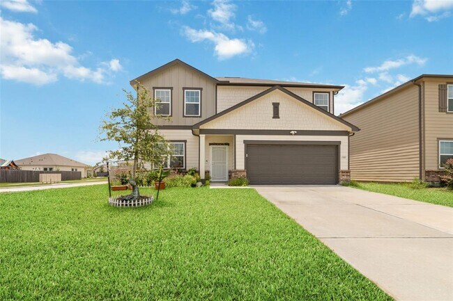 Building Photo - 1001 Wild Enclave Ln