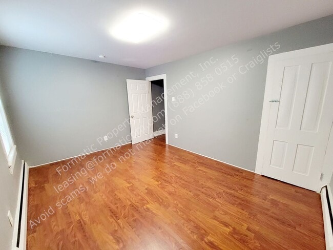 Building Photo - 9 Tobin Ln