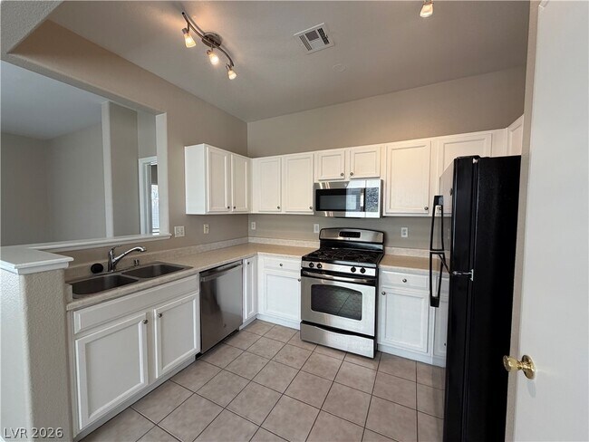 Foto del edificio - 10975 Pumpkin Ridge Ave
