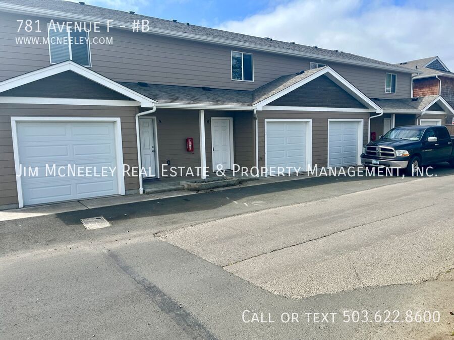 Foto principal - 781 Avenue F