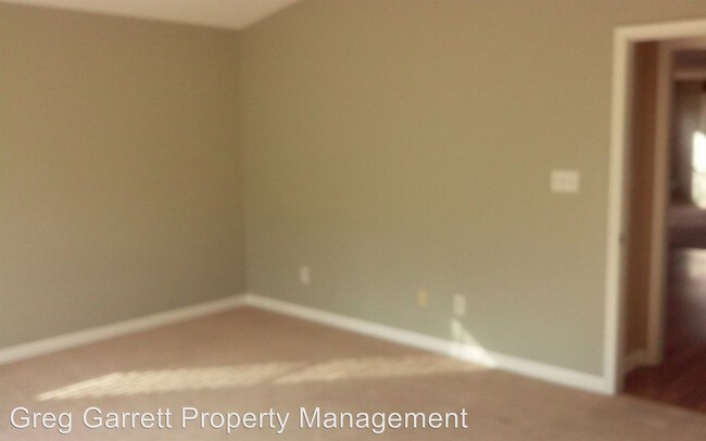 3 Br 2 5 Bath House 27 Langley Street For Rent In Building Photo 3 Br 2 5 Bath House 27 Langley Street