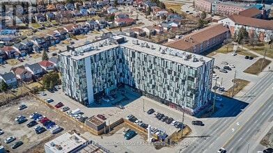 Building Photo - 1900 Simcoe St N