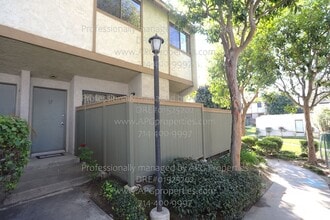 Building Photo - 2000 W Palmyra Ave