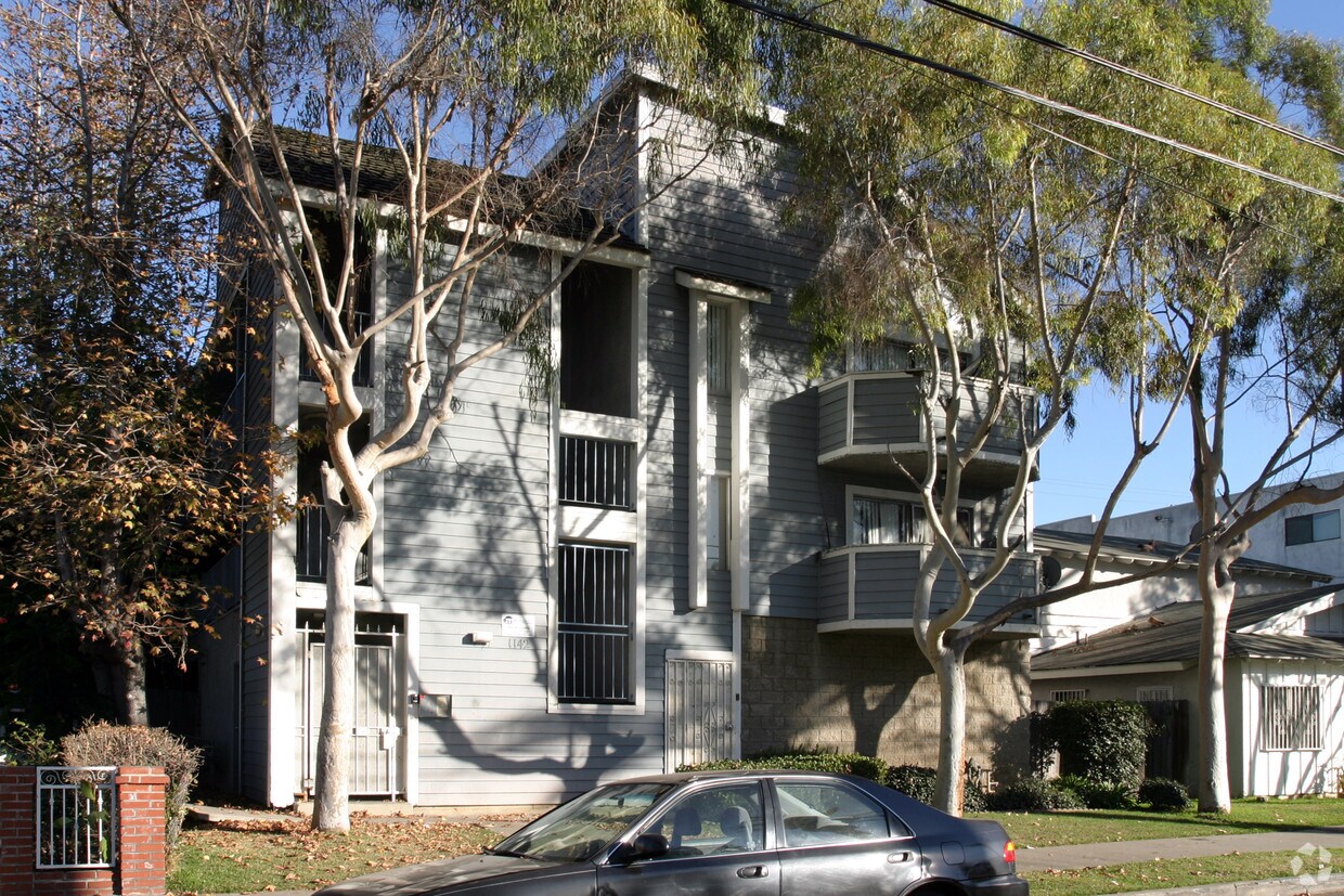 Foto del edificio - 1142 Temple Ave