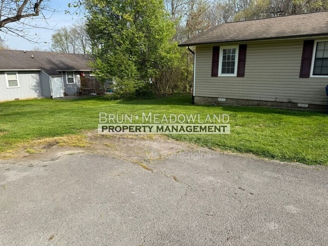 Foto del edificio - 1930 Lovell Rd