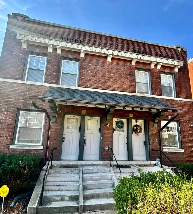 Building Photo - 4216-4218-4218 Arsenal St