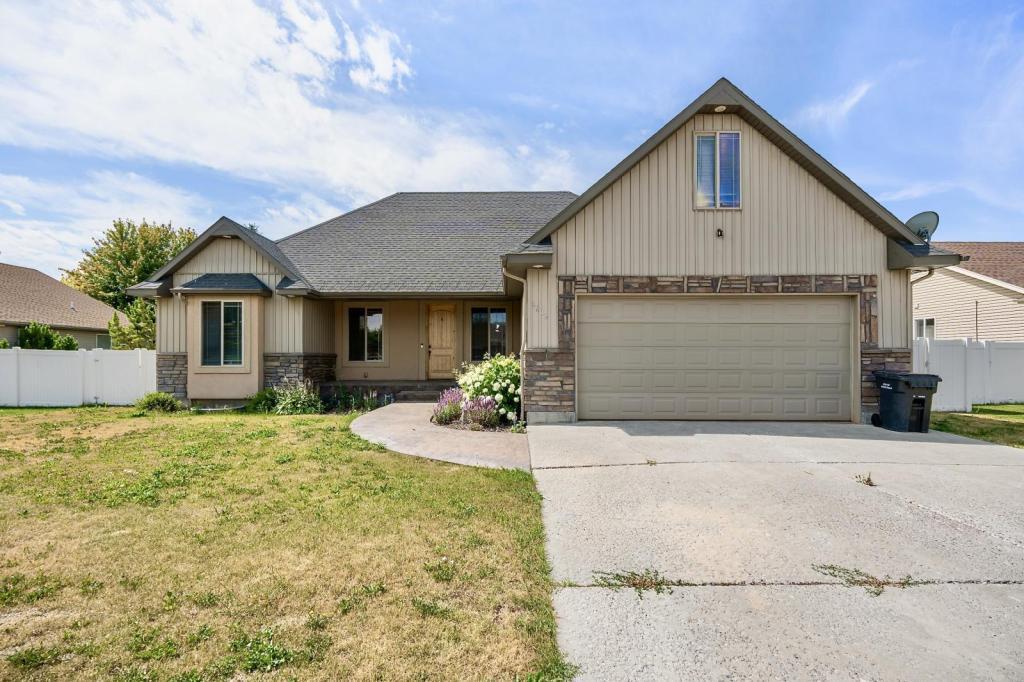 Primary Photo - 2612 Eastview Dr