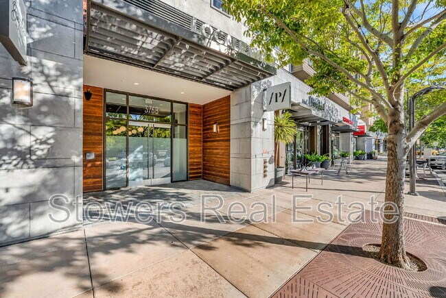 Foto del edificio - 3768 Capitol Ave