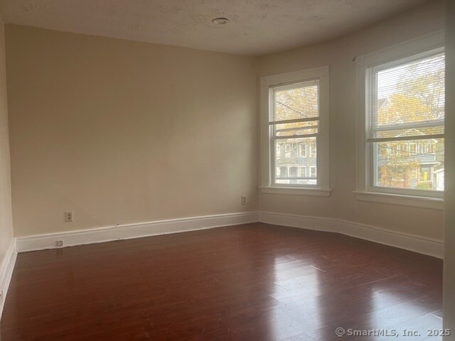 Building Photo - 32 Hazelwood Ave