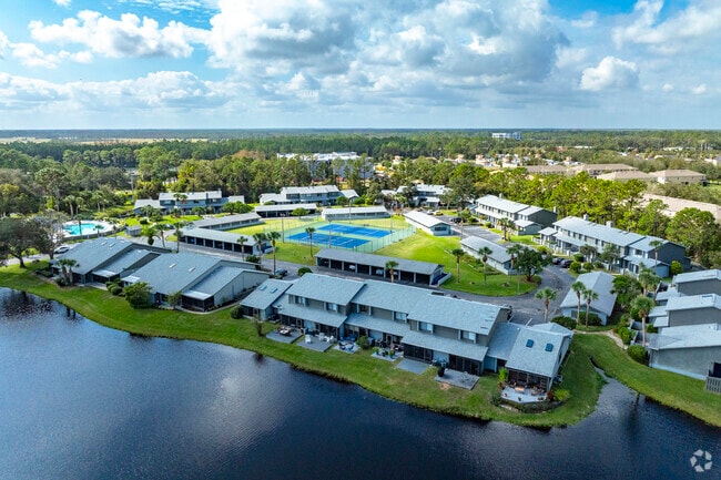 Aerial Context 2 - Deerwood Condominium