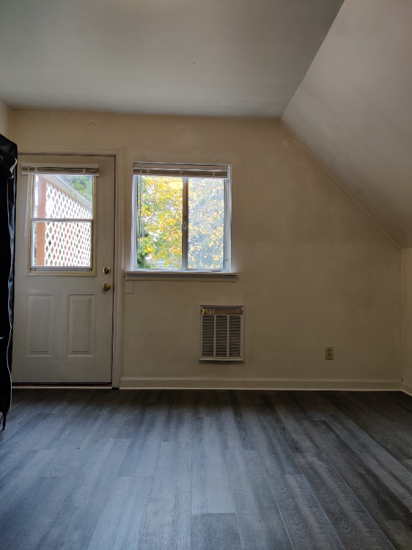 Foto del edificio - 4409 5th Ave NE