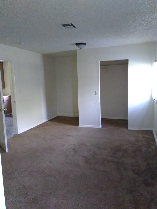 Foto del edificio - 414 NW 97th St