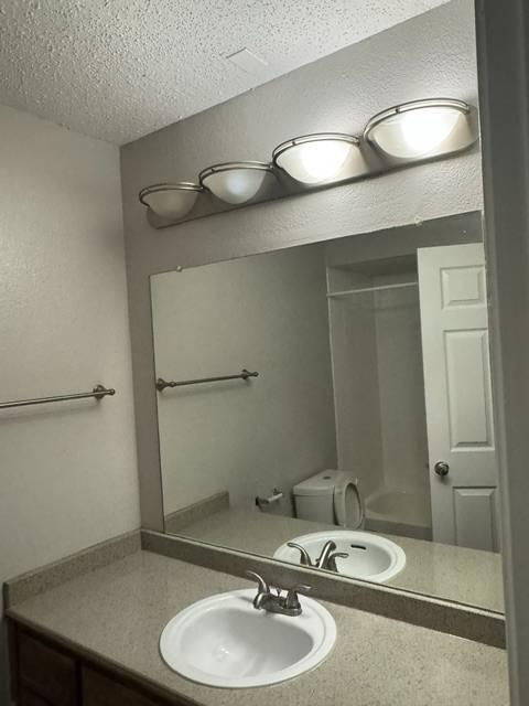 Building Photo - 2.0 bedroom in Tulsa Oklahoma 74137