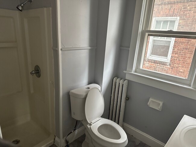 Foto del edificio - 318 Ardmore Ave