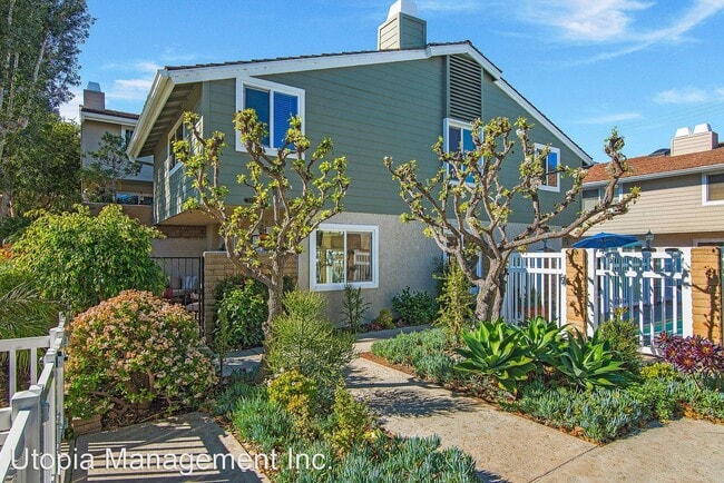 Building Photo - 3 br, 3 bath House - 24681 Santa Clara Ave...