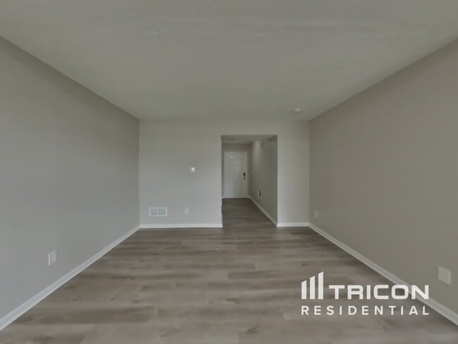 Building Photo - 7210 Kimble Dr