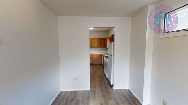 Building Photo - far455
