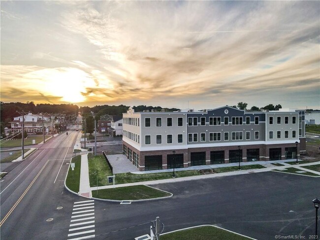 Foto del edificio - 9 Steele Blvd