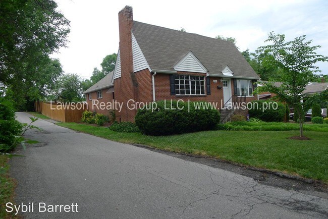 Foto del edificio - 3 br, 2 bath House - 2402 Westover Ave.