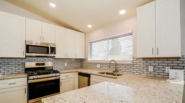 Foto del edificio - 2370 Stirrup Ln