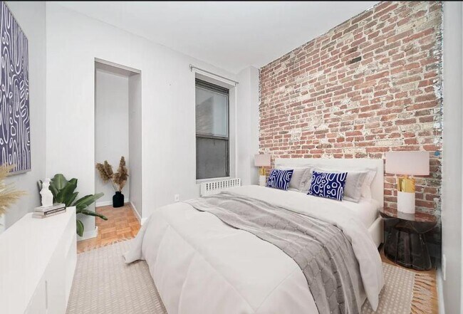 Foto del edificio - 2 bedroom in New York NY 10036