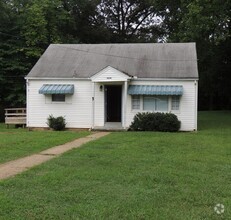 Building Photo - 2323 Adair Ave