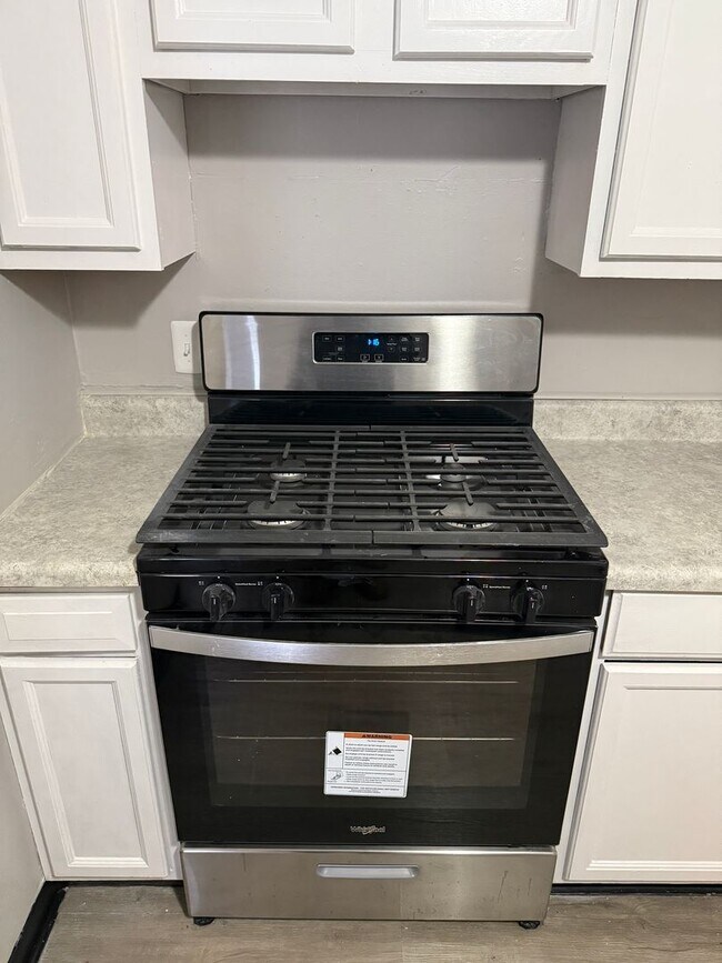 Foto del edificio - 3054 W Madison St