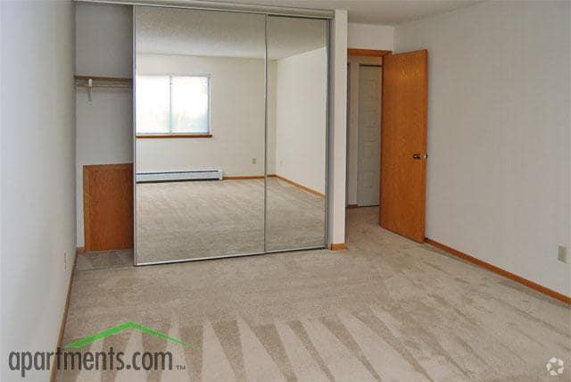 Bedroom - Ponds of Edina