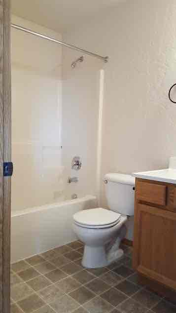 Building Photo - 31 Appleway Dr