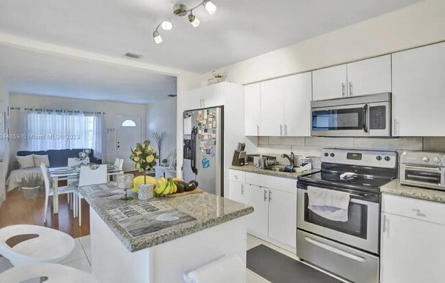Foto del edificio - 2552 Wiley St