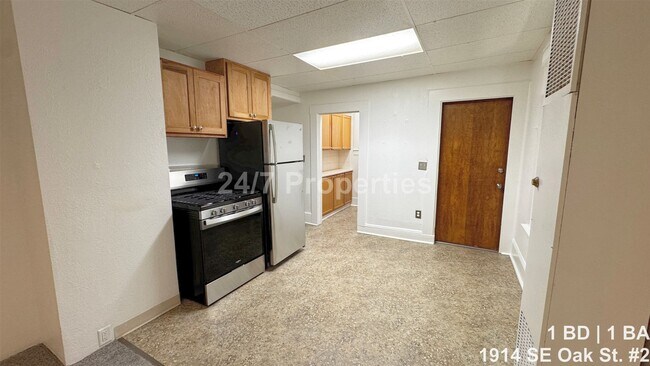 Foto del edificio - Classic 1 BD | 1 BA Duplex Unit - Buckman