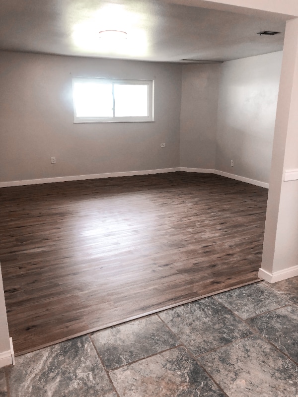 Building Photo - 340 W Main St