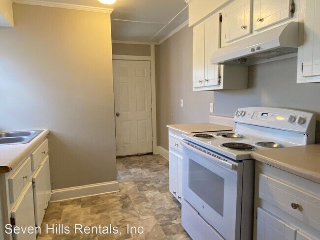 Building Photo - 3 br, 1 bath House - 32 Ross Street