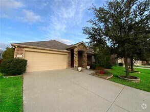 Building Photo - 829 Golden Bear Ln