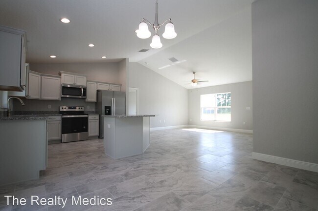 Foto del edificio - 4 br, 2 bath House - 4850 SW 147th Loop