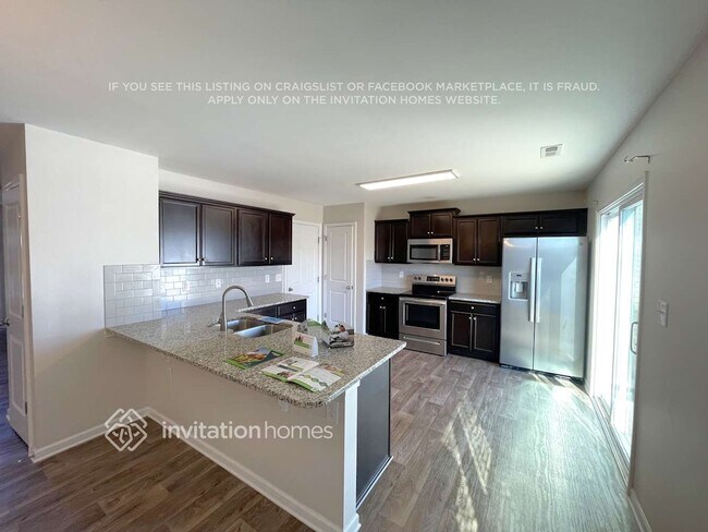 Foto del edificio - 3982 BETHESDA Pl