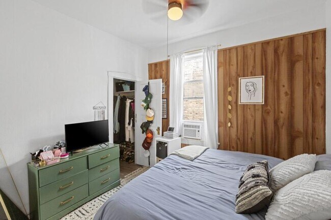 Foto del edificio - 1 bedroom in Chicago IL 60647