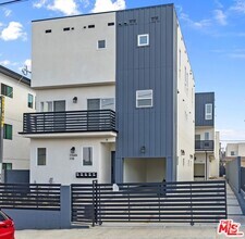 Building Photo - 1116 S Mariposa Ave