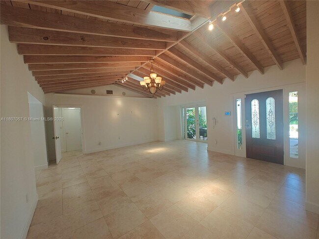 Building Photo - 710 Allendale Rd