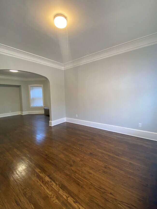 Foto del edificio - 3009 N Hamlin Ave
