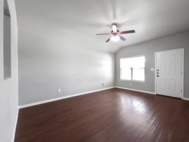 Building Photo - 4415 Brutus Ln