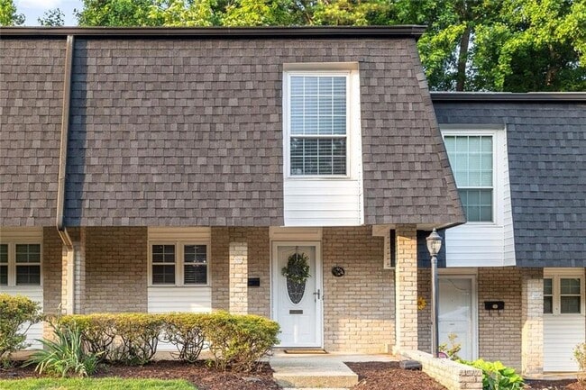 Photo - 5170 Chemin De Vie NE Townhome