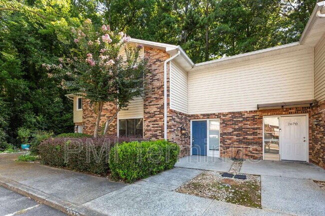 Foto del edificio - 2672 Moss Ln