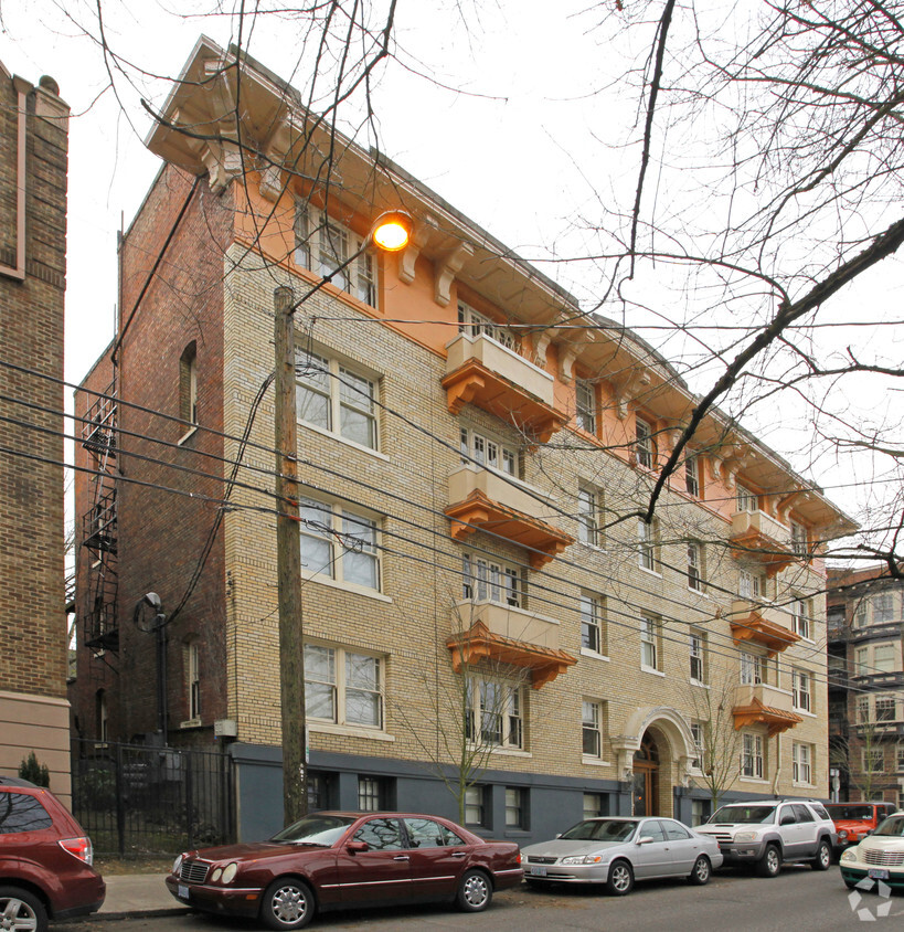 Foto del edificio - Alvarado Apartments