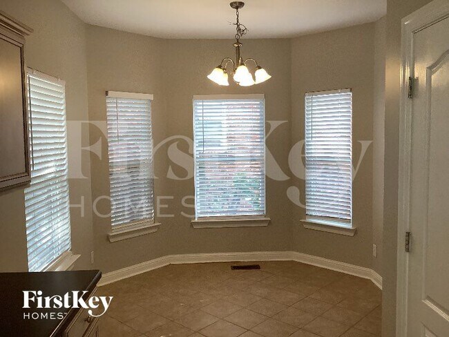 Foto del edificio - 7142 Riverfront Dr
