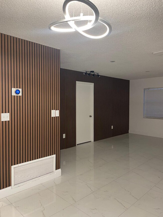 Foto del edificio - 6815 SW 134th Ct